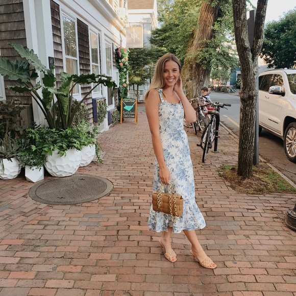 Reformation Nikita Dress in Pompadour - Picture 5 of 14